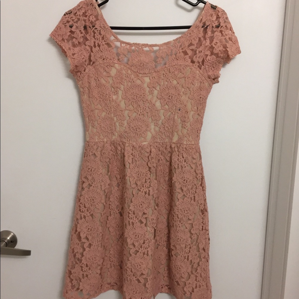 Rose pink lace American Eagle dress, size 4, NWT